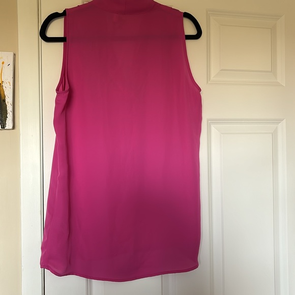 Laundry - pink tank - Picture 5 of 5